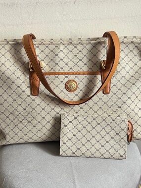 Rioni Cream and Tan Logo Shoulder Tote